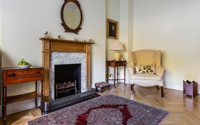 Stylish Flat Close To Victoria Station