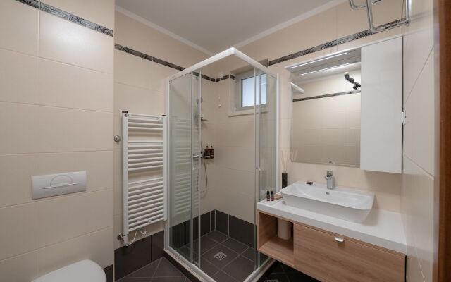 Noemia Apartments