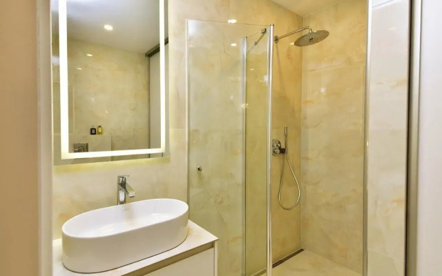 Luxury Central Apartment in Putvinskio street