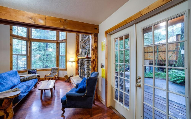 Glacier Holiday Chalet BL3042516886.