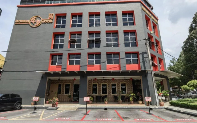Suwara Hotel