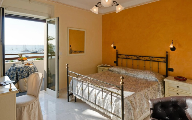 Hotel Mediterraneo