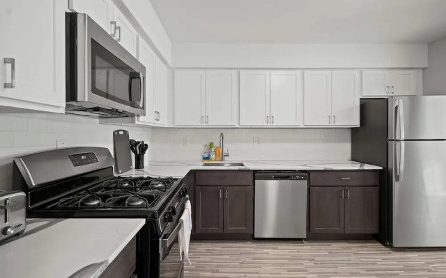 A Unique 2BR 2BA Stay