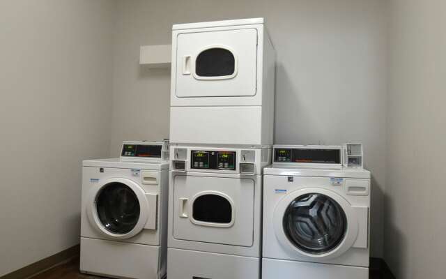 Best Western Ingleside Inn & Suites