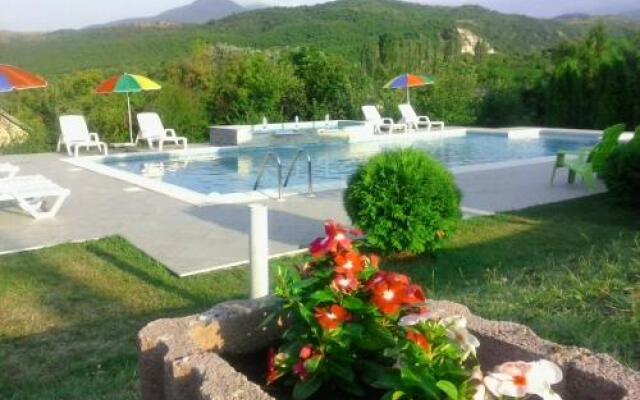 Villa BIS