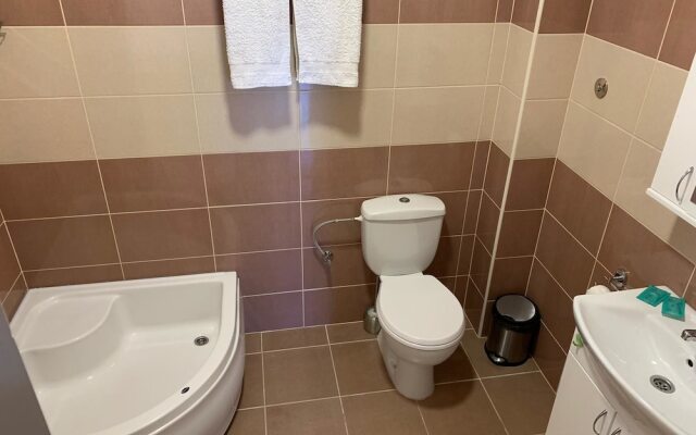 Airport View Apartments