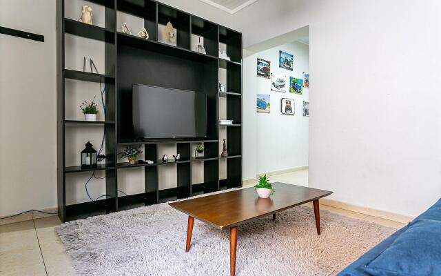 Casa em ótima localização no Centro VISE059