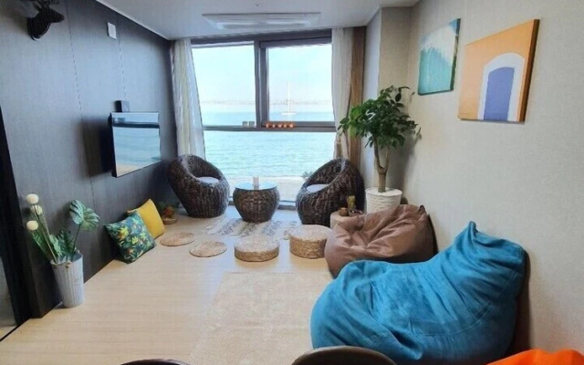 Ocean View Apartments in Gwanganri