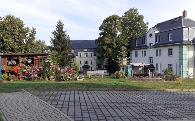 Ferienwohnung - August-Bebel-Str. 19