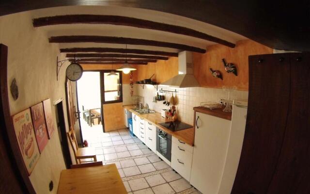 Luana House