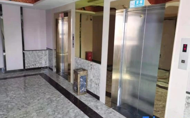 Lotto Hotel (Guangzhou Baiyun Railway Station Jinxuan Plaza)