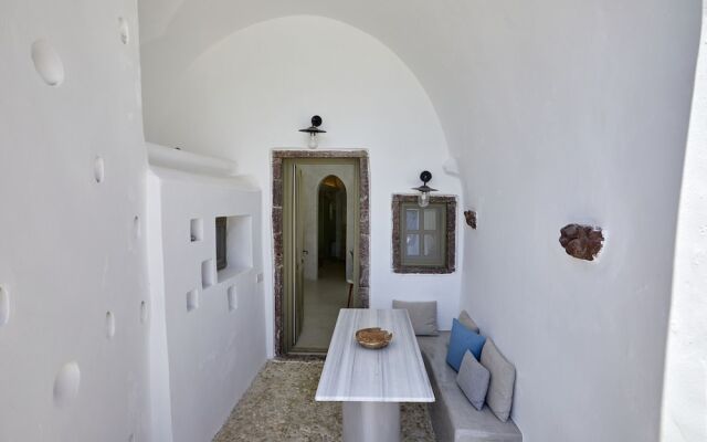 Rhenia's Suites