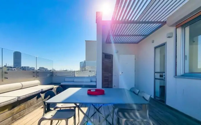 Eden Nuage in Tel Aviv-yafo