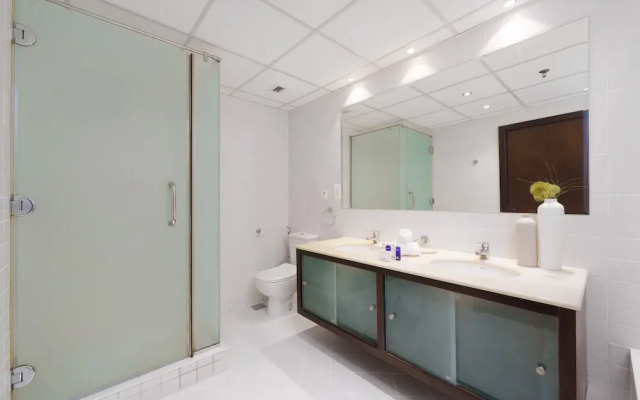Maison Privee - Dreamy Apt with Jaw-Dropping Marina Views