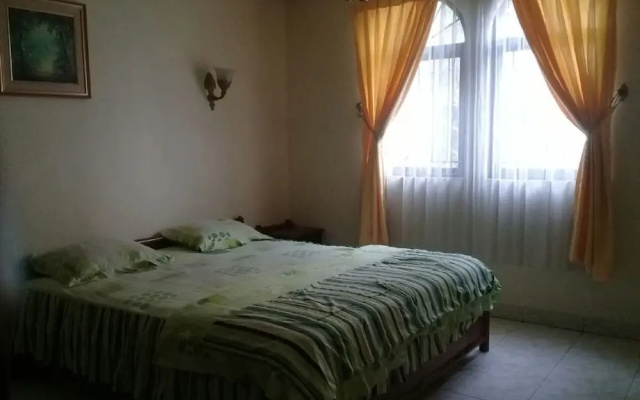 Villa Kota Bunga Vinca