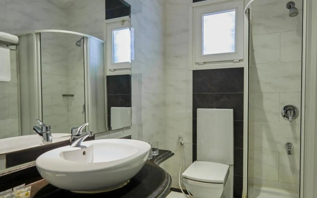 Golden Ocean Marina Hotel