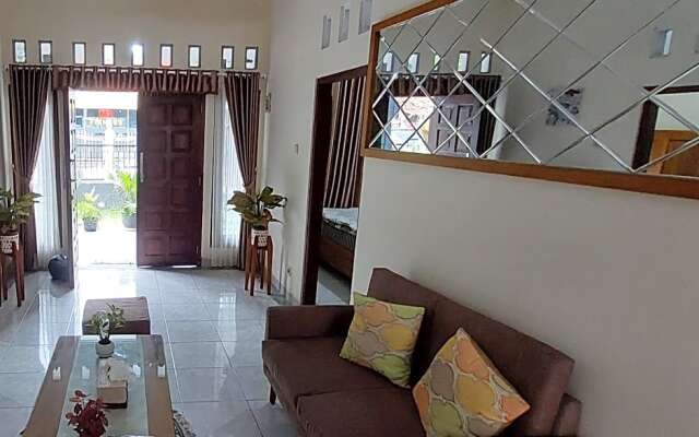 D’Unique Homestay by Luxury Degree