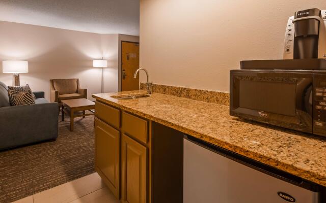 Best Western Plus Hudson I-94