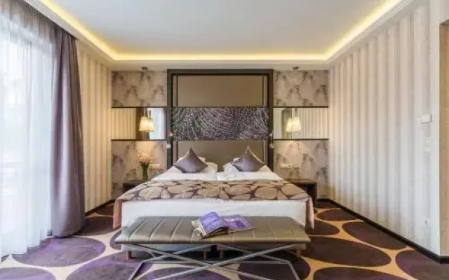 Victoria Garden Hotel és Étterem