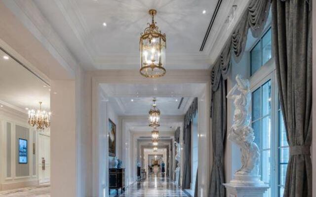 Lvcheng Taohuayuan Huanglong Hotel