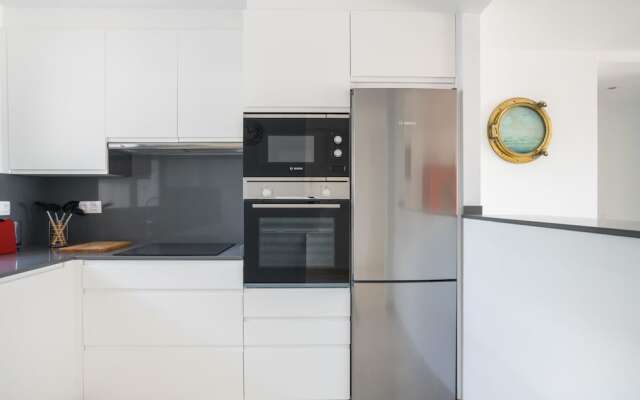 Suave Apartment in Casares Costa With Swimming Pool