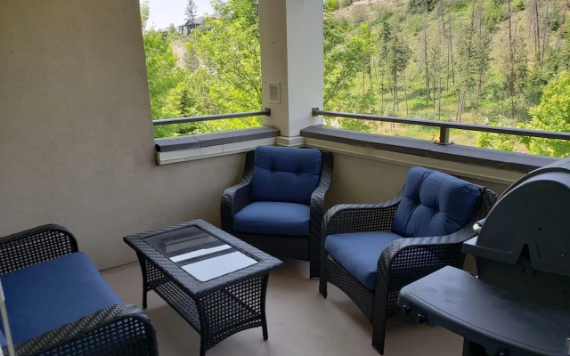 Pinnacle Pointe - By Vacations Kelowna