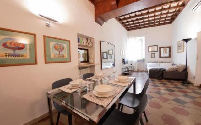 Piazza Firenze Apartment