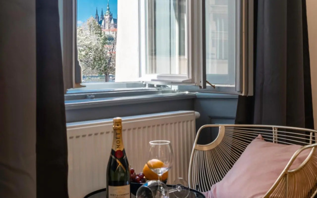 Emperor Castle View Suite