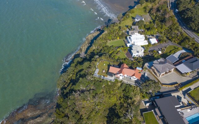 Orewa Cliff Top Holiday Home