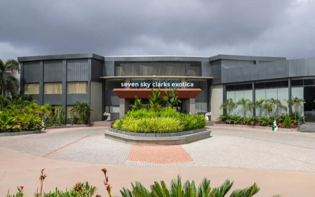 Seven Sky Clarks Exotica