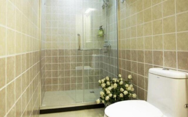 Chinese Box Courtyard Hostel