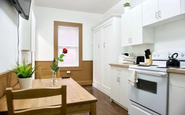 Affordable Apartment w Parking Location Coffee