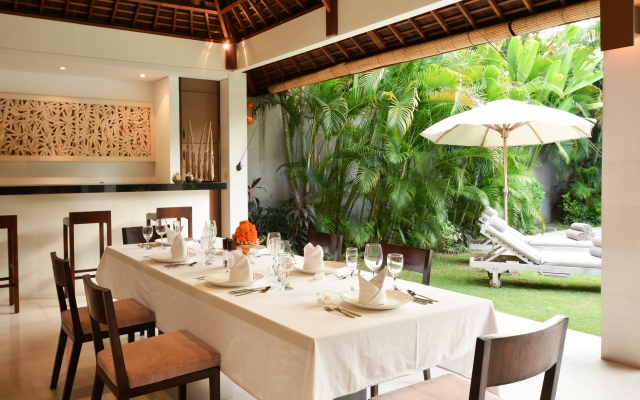 Nyaman Villas
