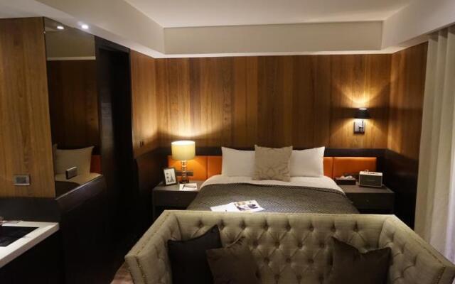 Le Charm Suite