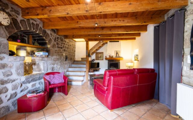 Holiday Home Le Rouge Borne (LVS110)