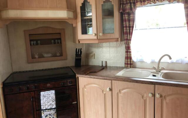 60 Glenfinart Caravan Park