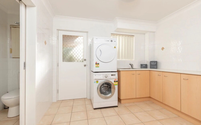 Lakeview Crescent 11