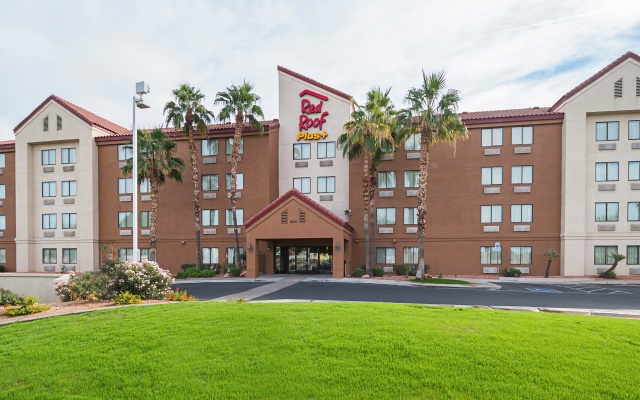 Red Roof Inn PLUS+ Phoenix West