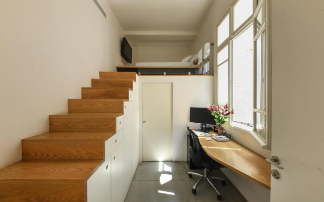 Modern and Bright 3BR apartment with 2 Balconies