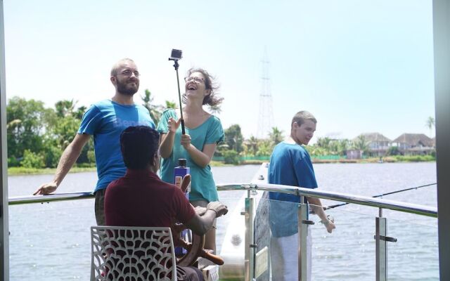 Best Kerala Houseboat