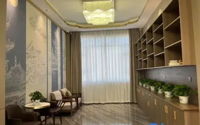 Jigzhi Hanshi Huating Grand Hotel