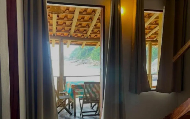 CHALé NA PRAIA DA PONTA NEGRA PARATY 4 PESSOAS