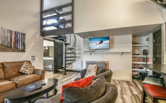 Wild Irishman 1064a by Summitcove Vacation Lodging