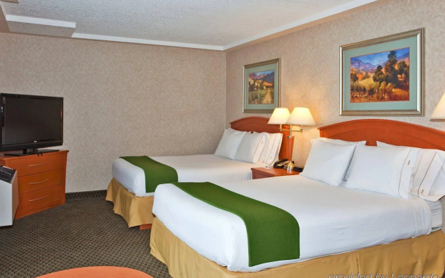Holiday Inn Express Hotel & Suites Calgary by IHG