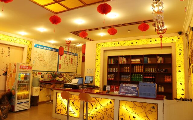 Kunming Lang Mei Youth Hotel