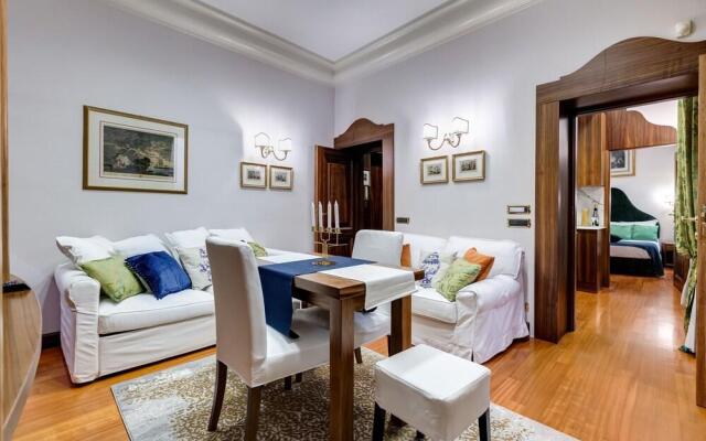 Pantheon Antique Suite
