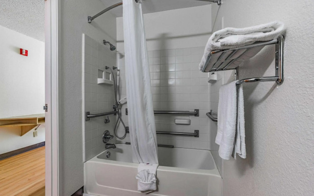 Motel 6 Charlotte, NC - University