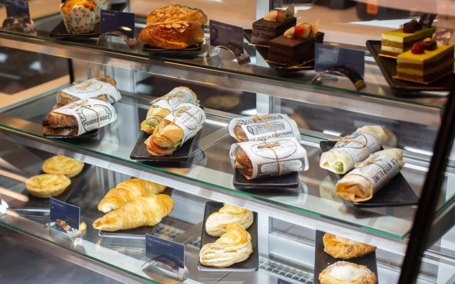 Metropolis Suites Bangkok, Tapestry Collection by Hilton