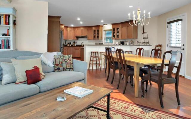 510 W Ashley-Mountain to Sea