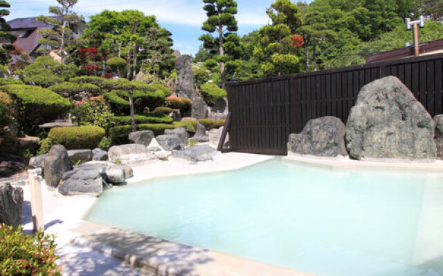 Hanamiya Ryokan